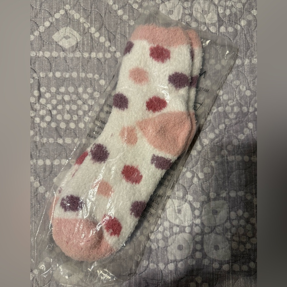 🪼Mary Kay Pink and Purple Fuzzy Socks